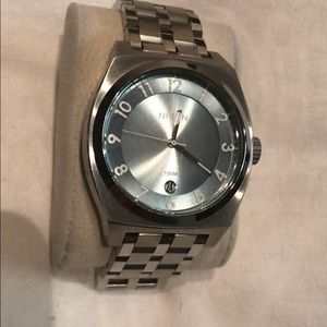 Nixon Monopoly watch - flawless